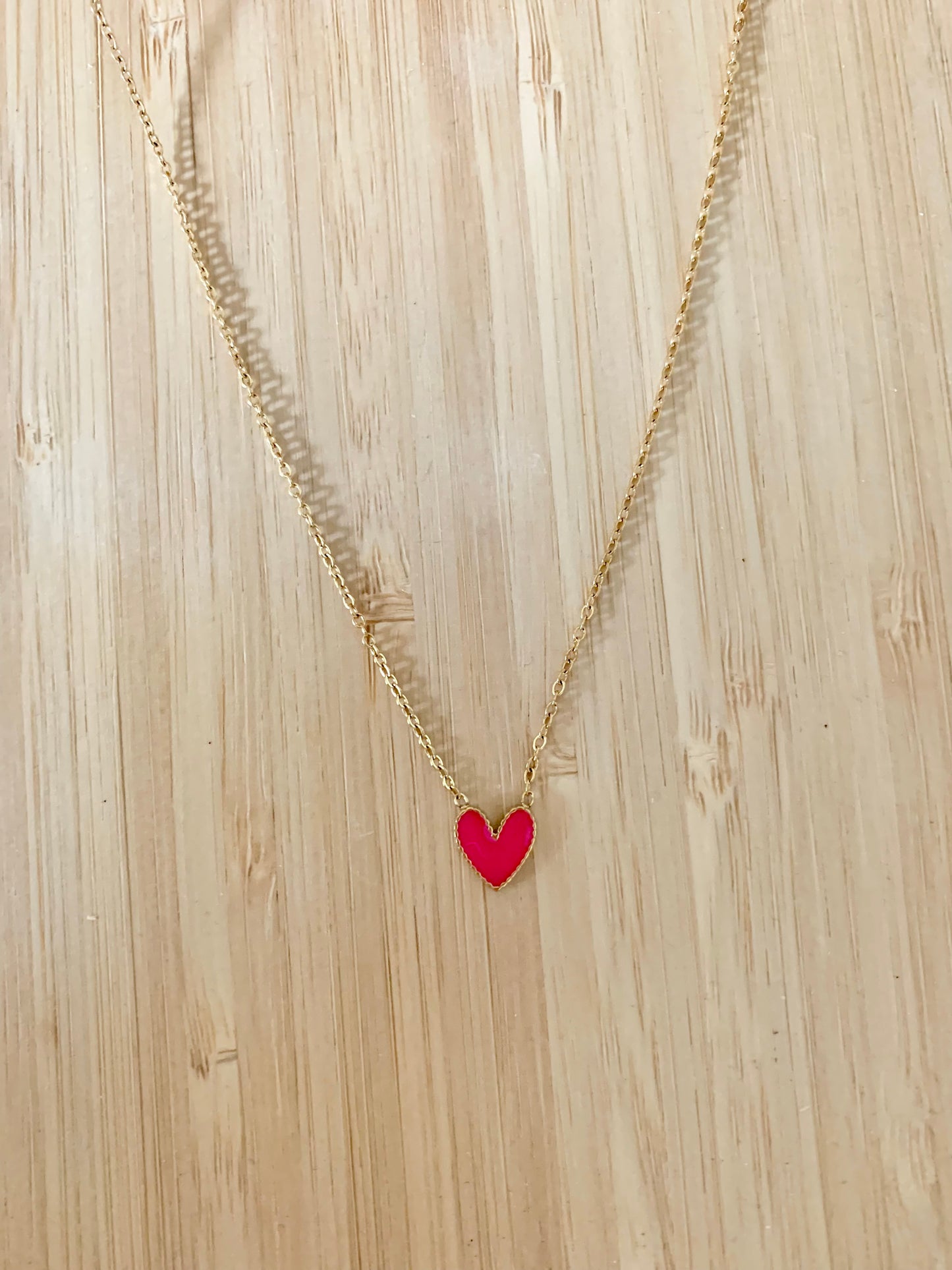 Collier « coeur fushia »