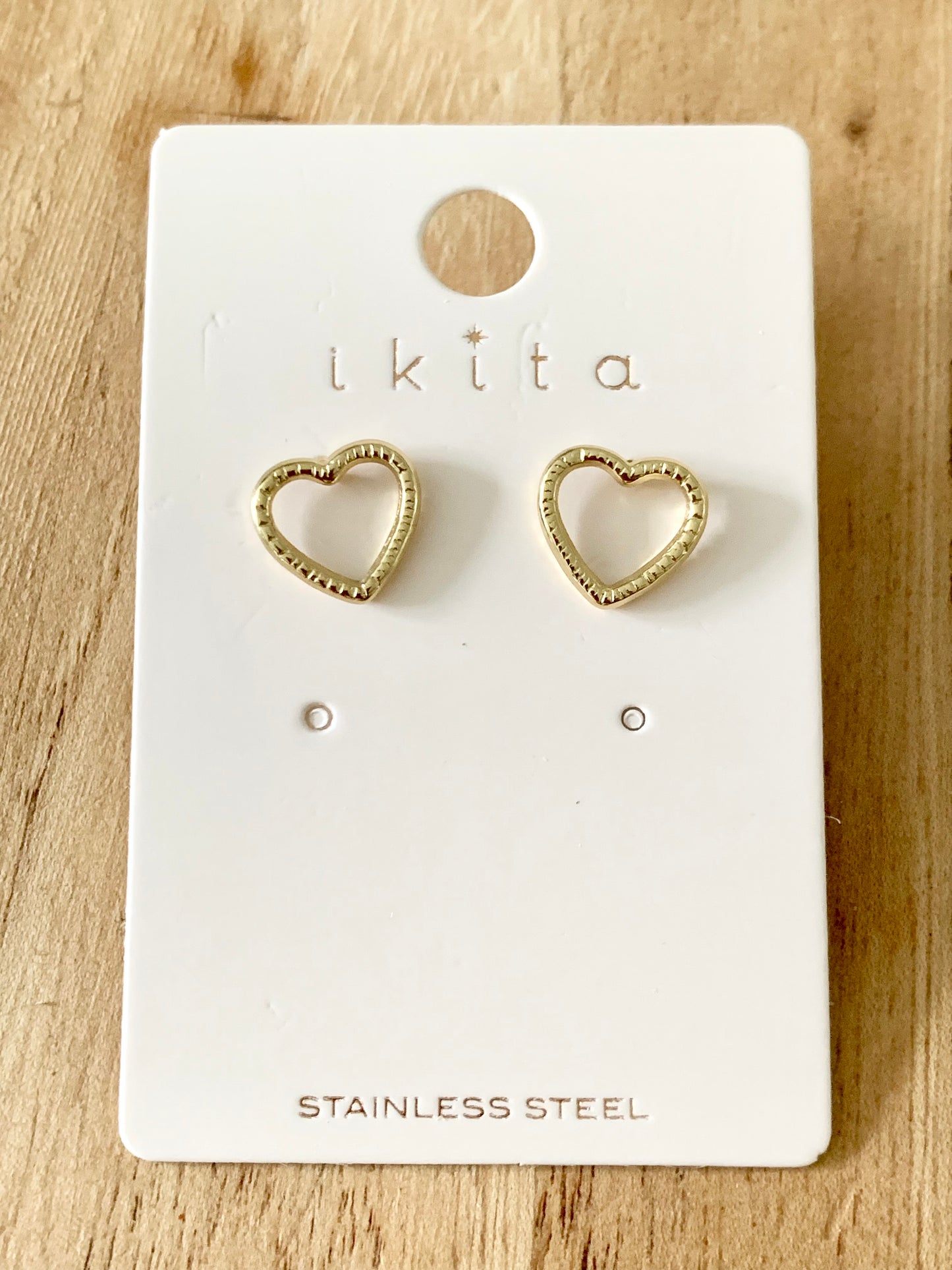 Boucles d’oreilles cœur (Ikita)