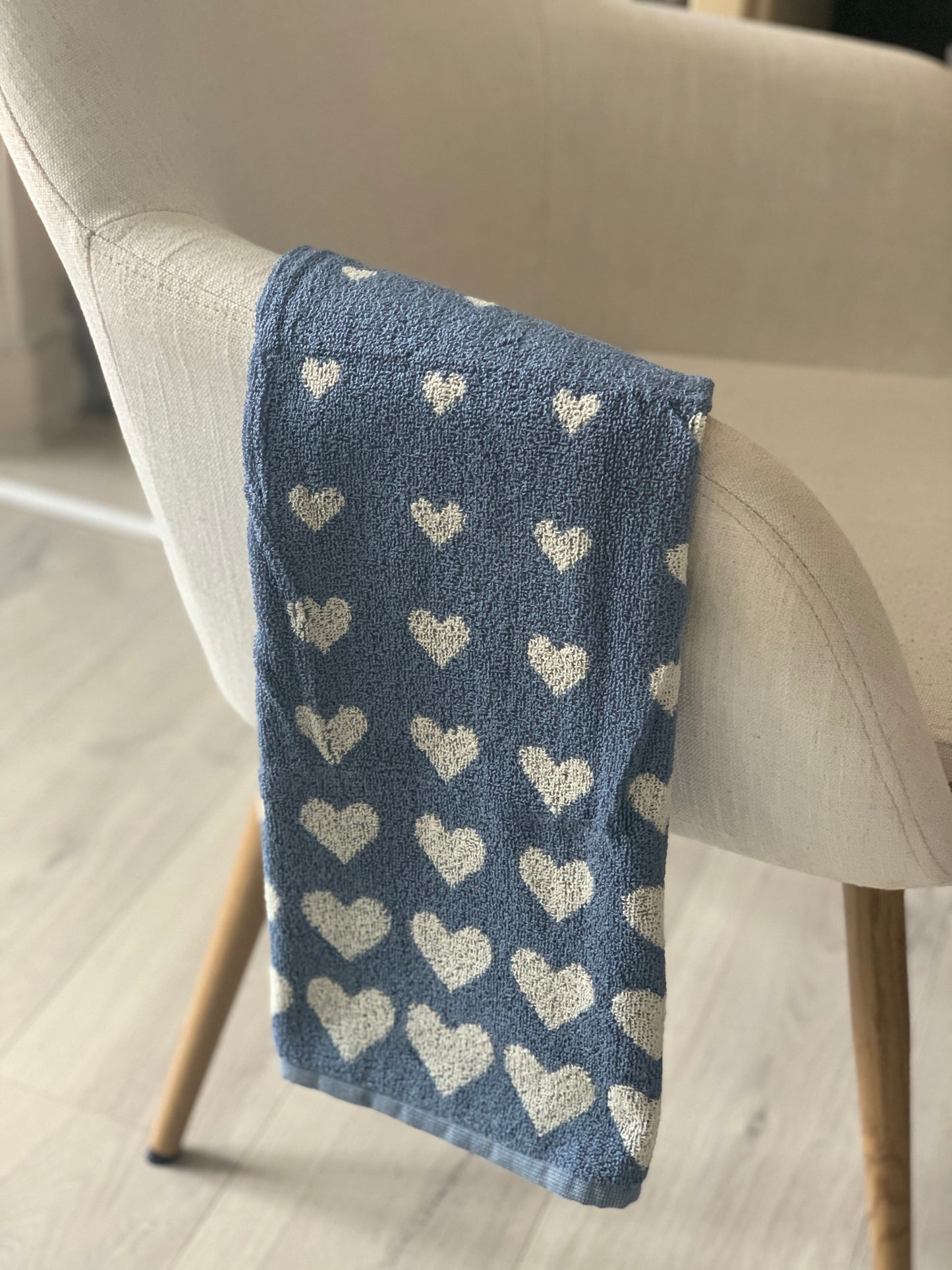 Essuie mains coeurs bleu