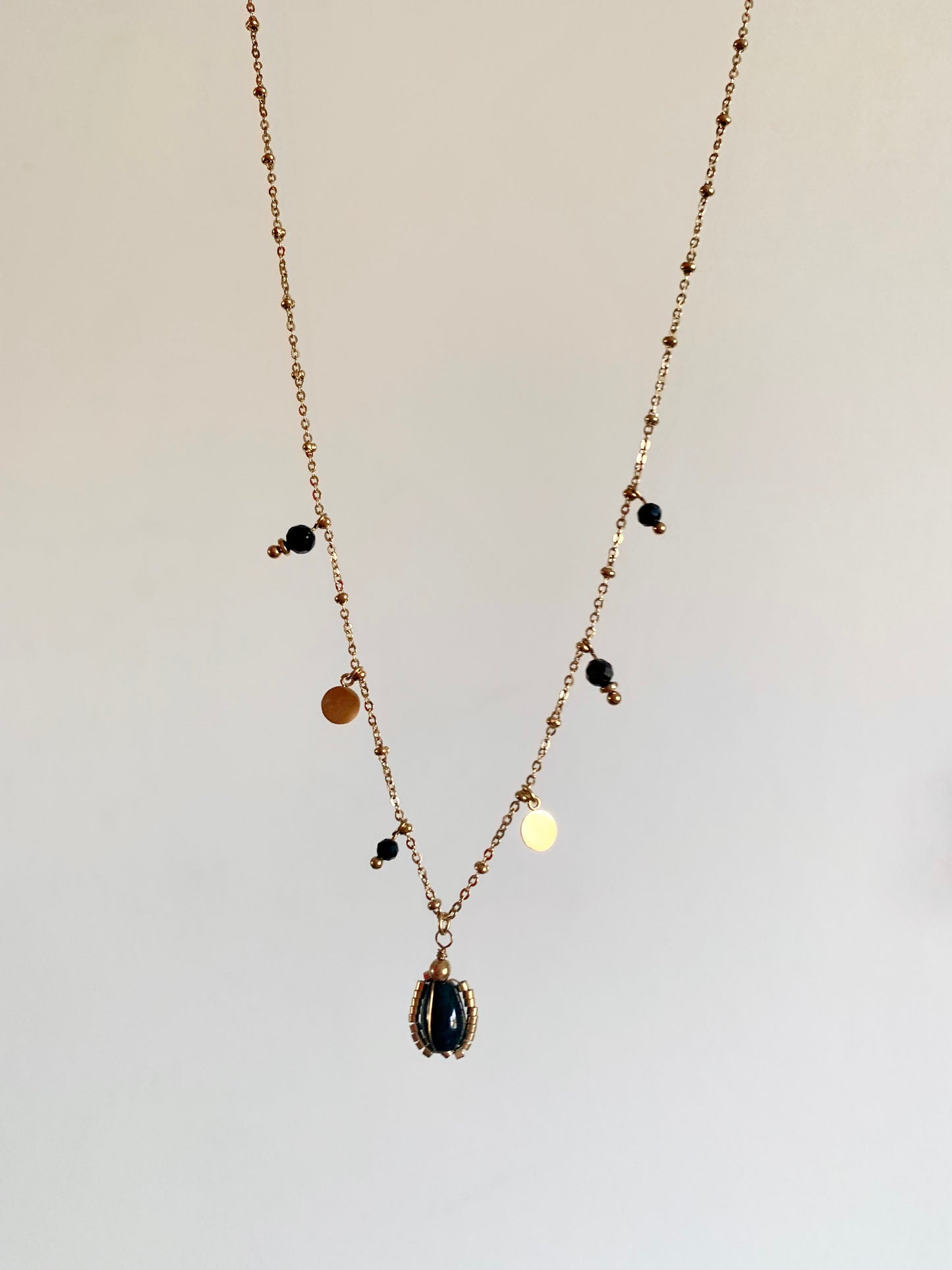 Collier Laura