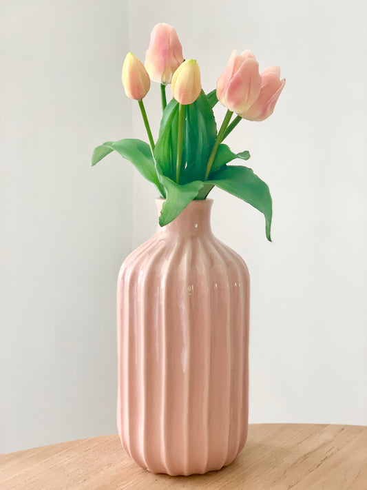 Vase long rose