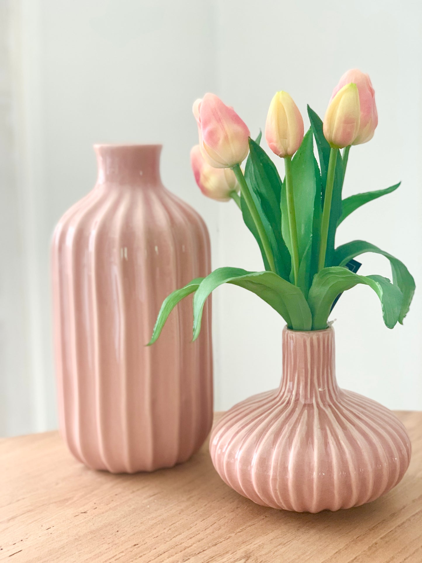 Vase long rose