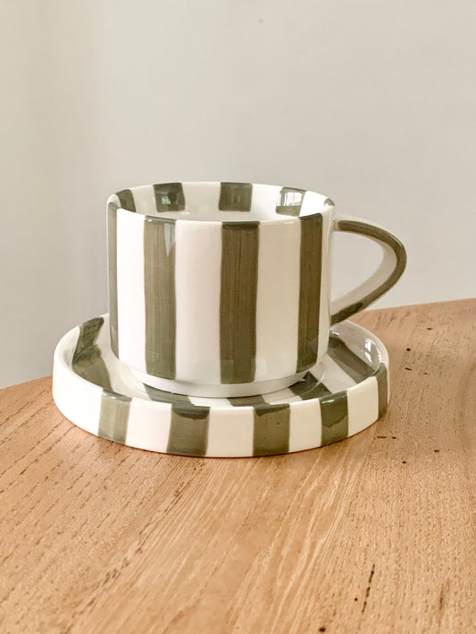Tasse et sa sous-tasse